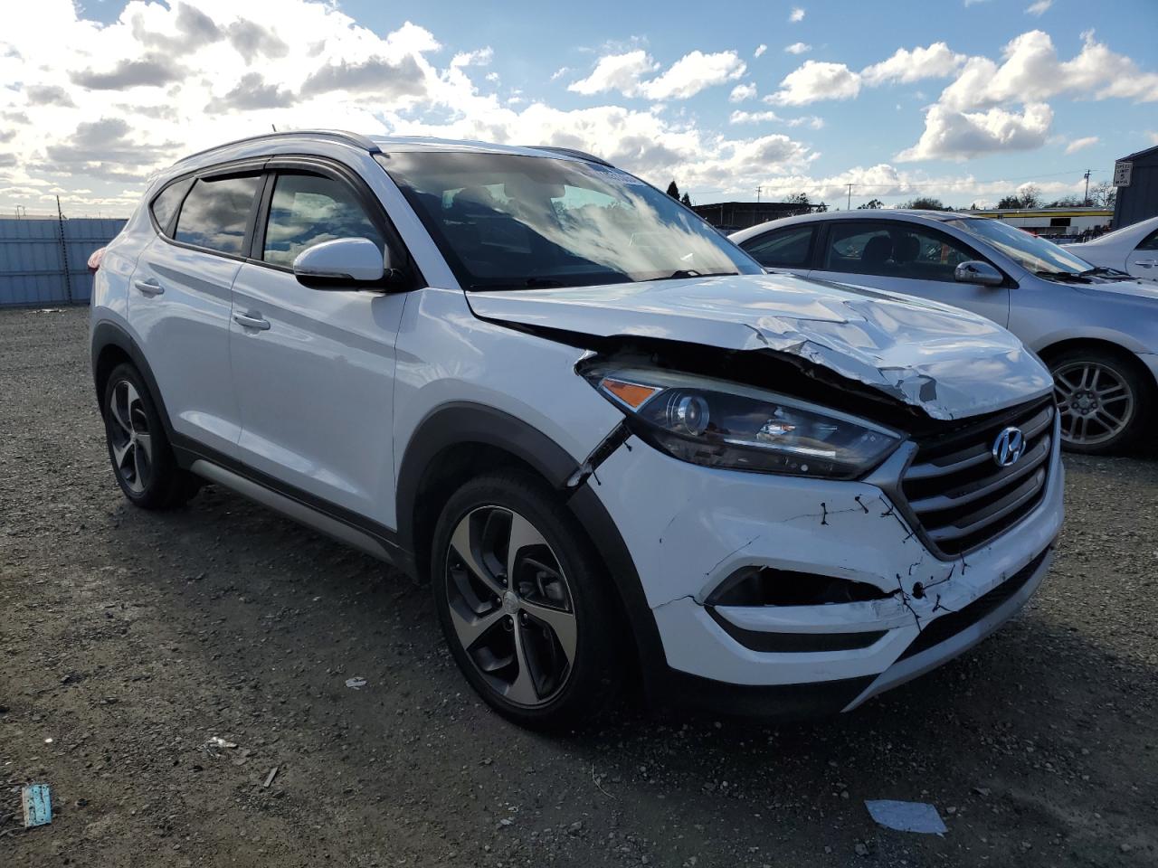 2017 Hyundai Tucson VIN KM8J3CA22HU336567 Copart auction photo, front end damage thumbnail 4