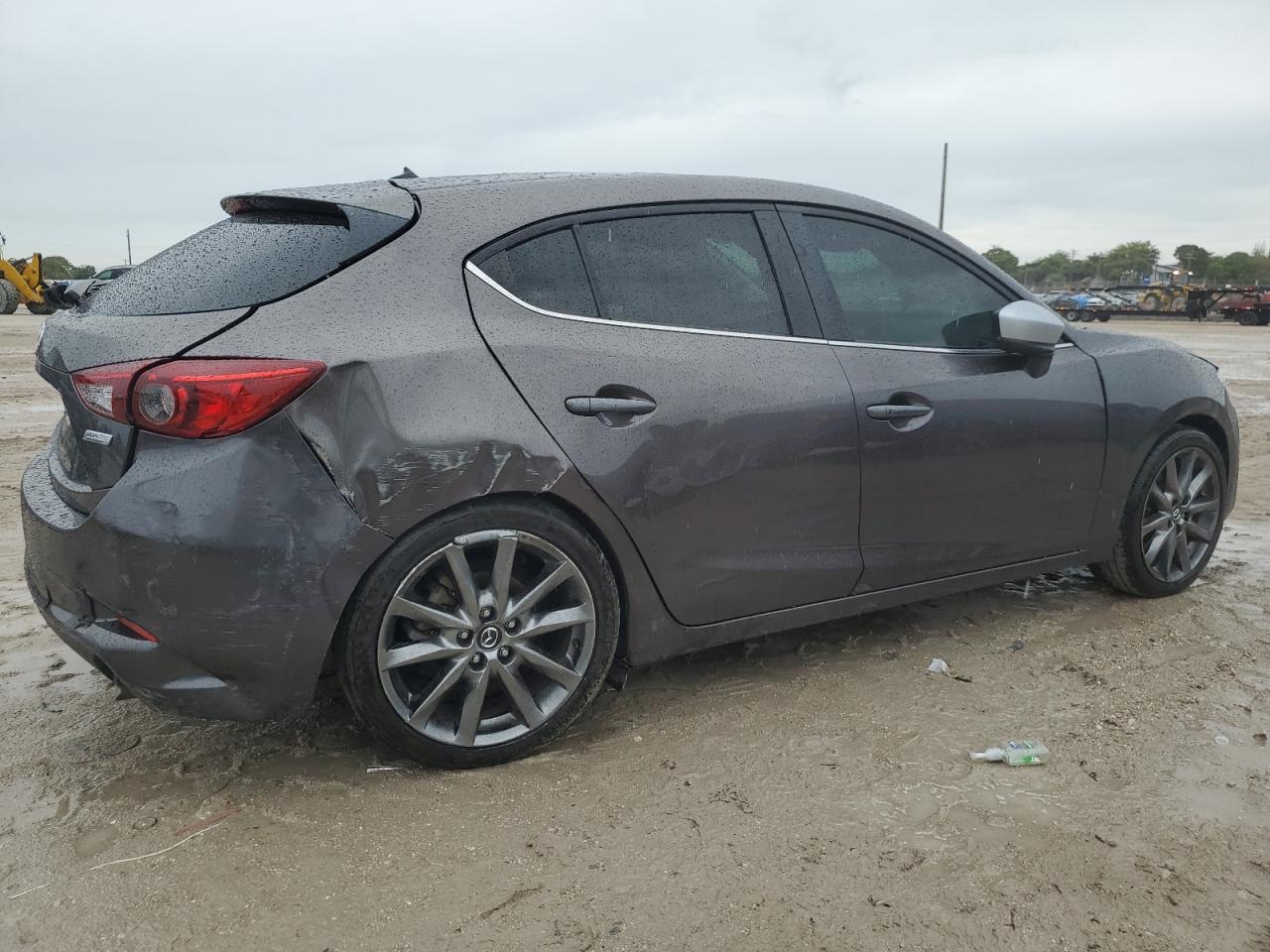 2018 Mazda 3 VIN 3MZBN1L30JM198211 Copart auction photo, front end / rear end damage thumbnail 3