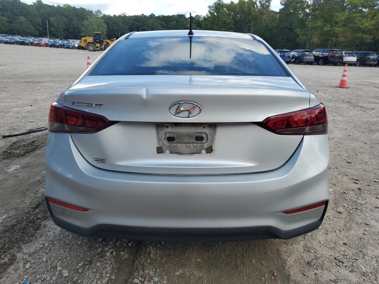 2018 Hyundai Accent VIN 3KPC24A34JE022633 Copart auction photo, side / front end damage thumbnail 6
