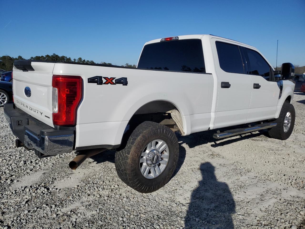 2018 Ford F250 VIN 1FT7W2B68JEB39324 Copart auction photo, front end / side damage thumbnail 3
