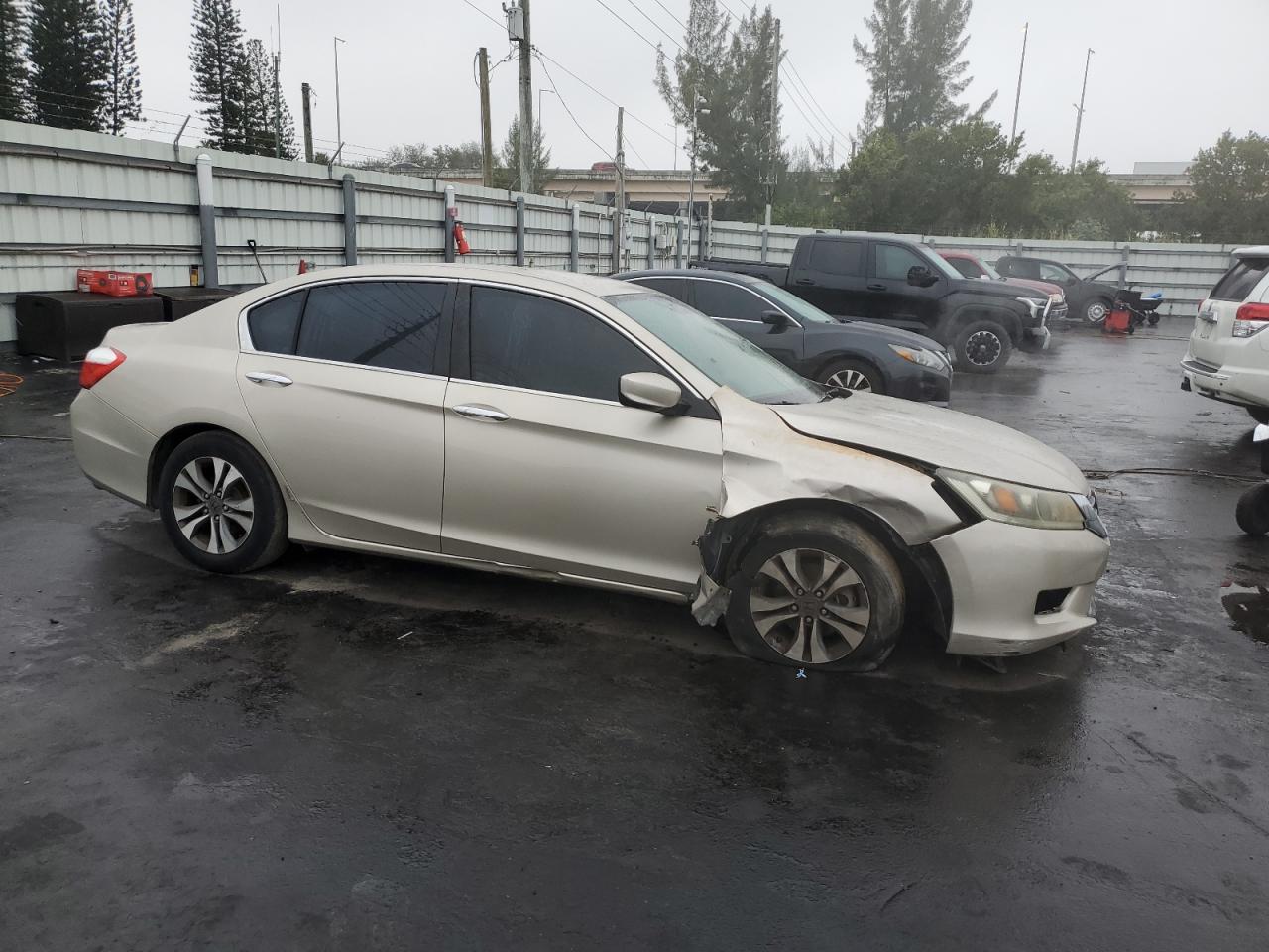 2013 Honda Accord VIN 1HGCR2F35DA076217 Copart auction photo, front end damage thumbnail 4