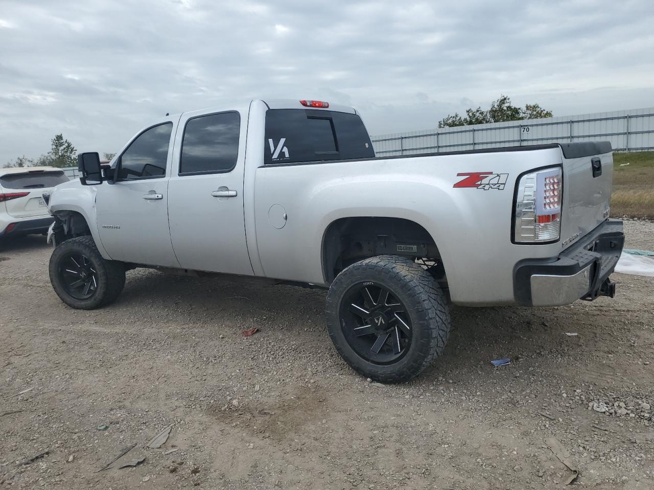 2012 GMC Sierra VIN 1GT121E89CF112381 Copart auction photo, front end / rear end damage thumbnail 2