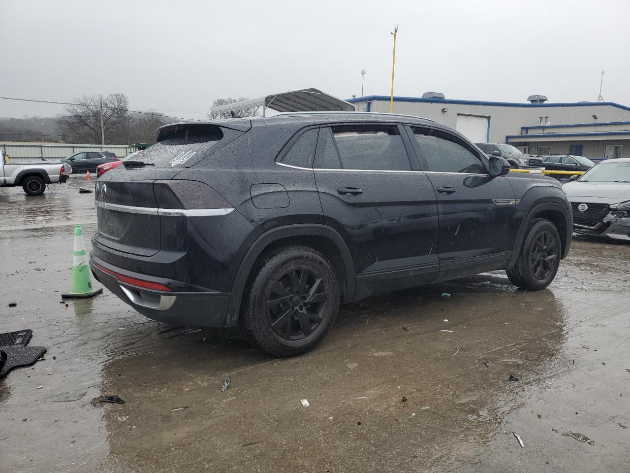 2020 Volkswagen Atlas VIN 1V2AC2CA4LC201204 Copart auction photo, front end damage thumbnail 3