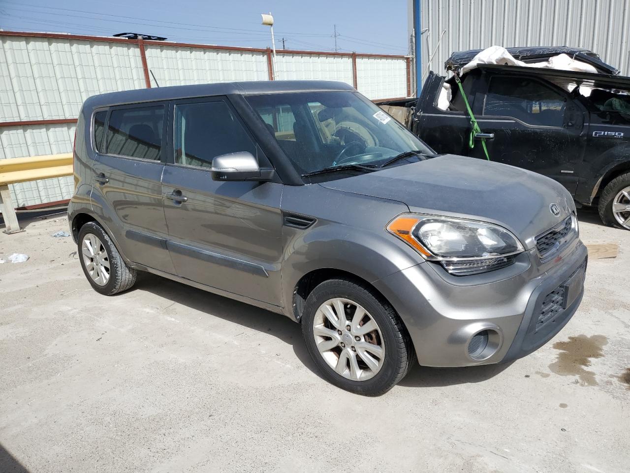2013 KIA Soul VIN KNDJT2A67D7634042 Copart auction photo, front end / side damage thumbnail 4