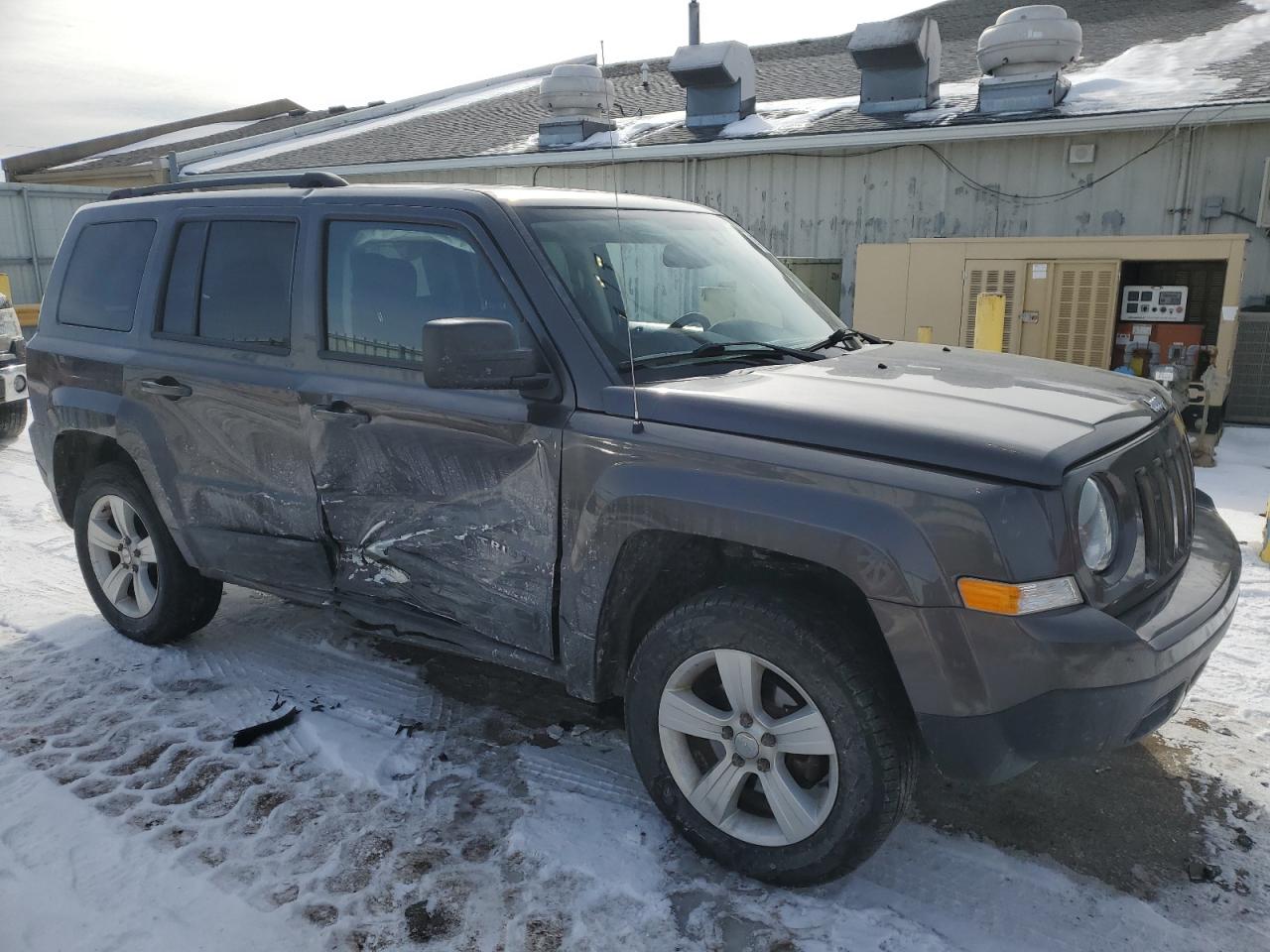 2015 Jeep Liberty (Patriot) VIN 1C4NJRFB0FD376697 Copart auction photo, all over damage thumbnail 4