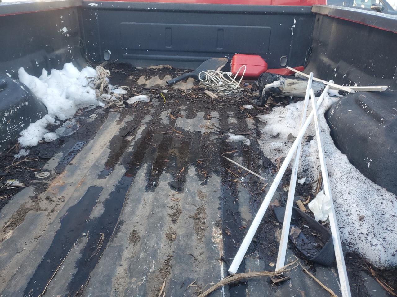 2003 Ford F250 VIN 1FTNF21L13EA67562 Copart auction photo, burn / minor dent/scratches damage thumbnail 11