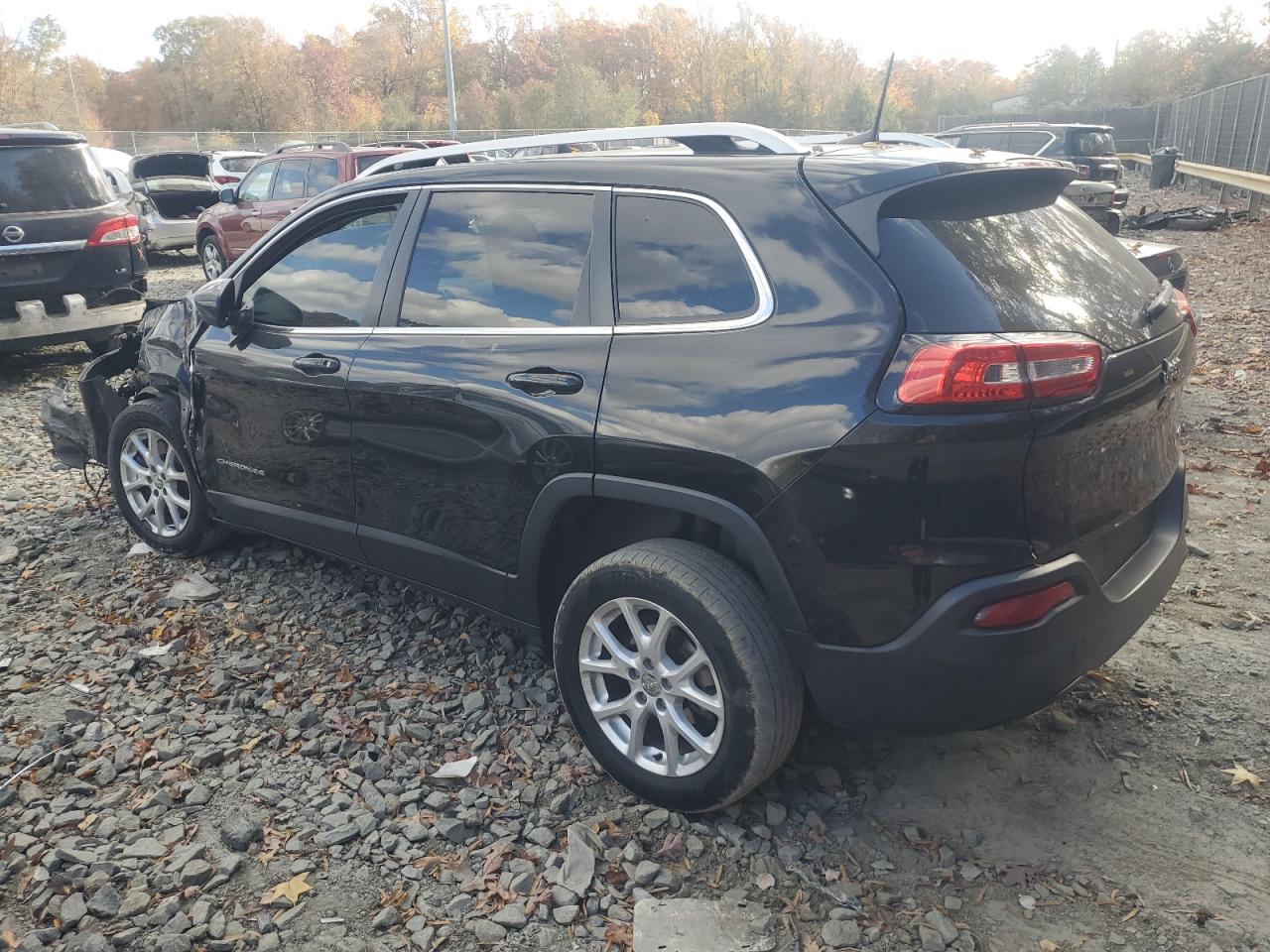 2016 Jeep Grand Cherokee VIN 1C4PJLCBXGW375945 Copart auction photo, front end / side damage thumbnail 2
