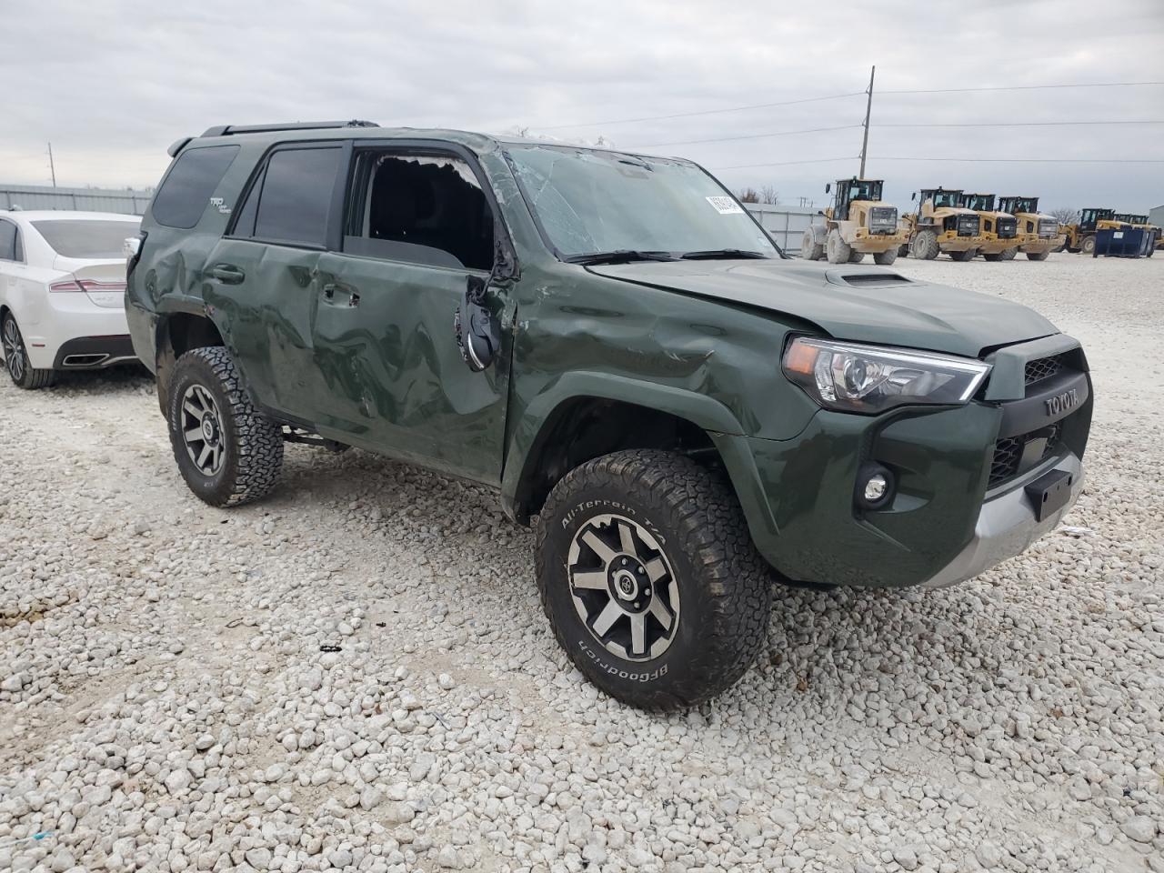 2022 Toyota 4Runner VIN JTERU5JR2N5997336 Copart auction photo, all over / mechanical damage thumbnail 4