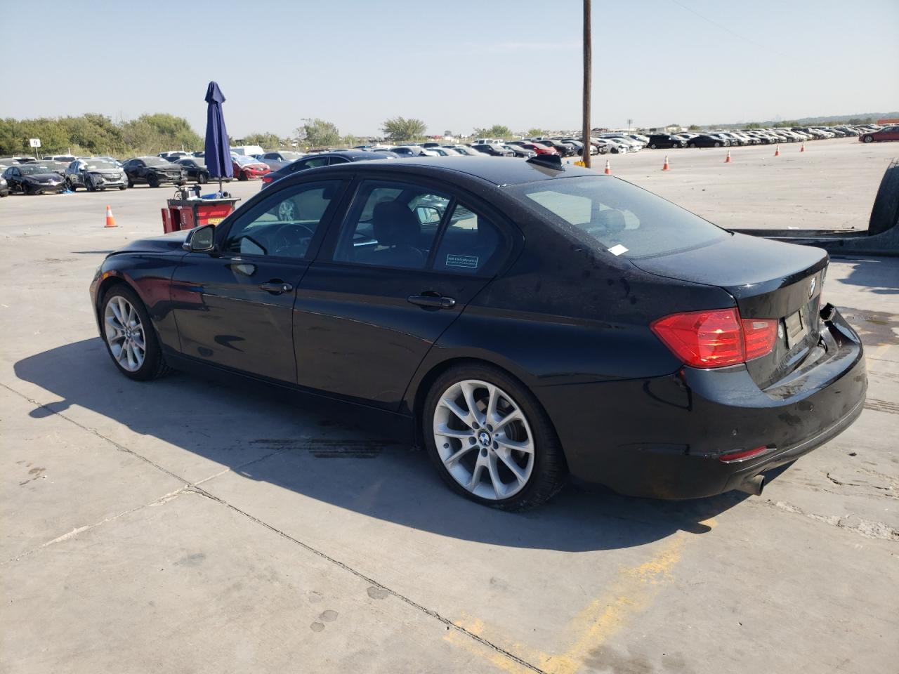 2014 BMW 3er VIN WBA3B1C59EP679668 Copart auction photo, side / rear end damage thumbnail 2