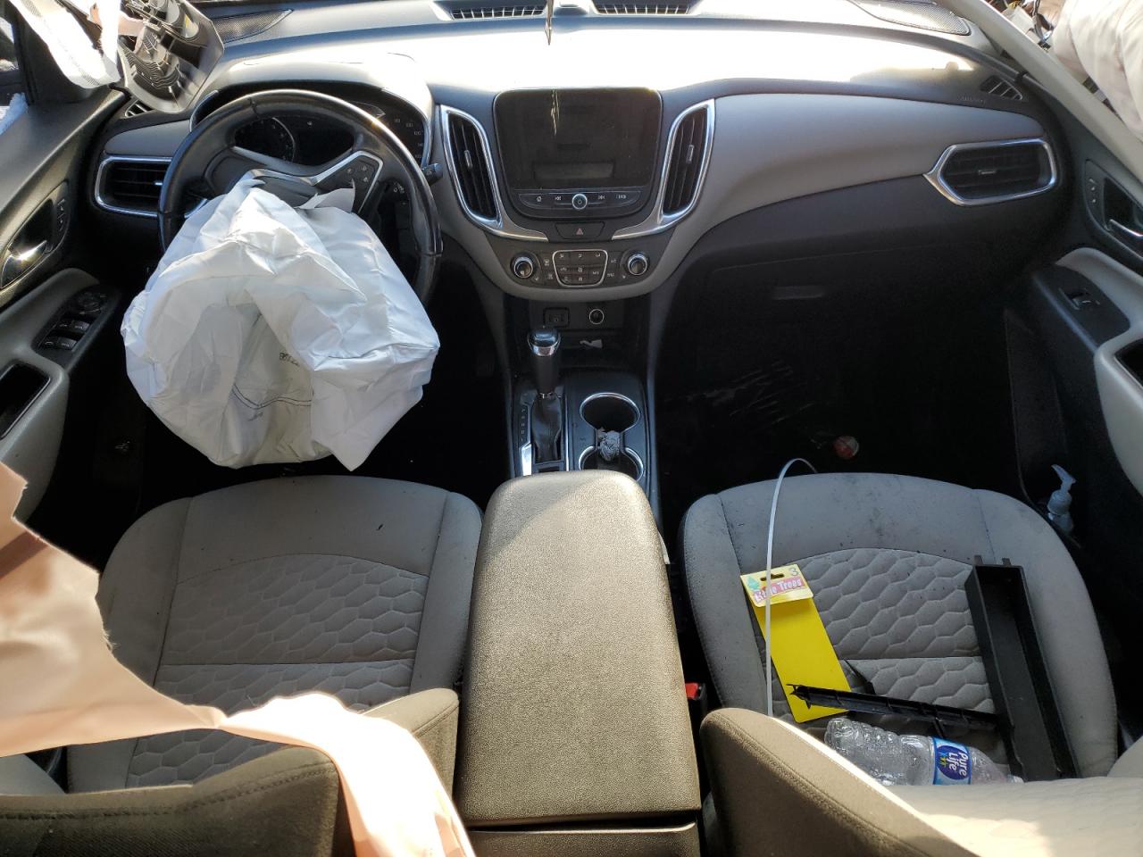 2018 Chevrolet Equinox VIN 2GNAXSEV6J6301064 Copart auction photo, front end / side damage thumbnail 8