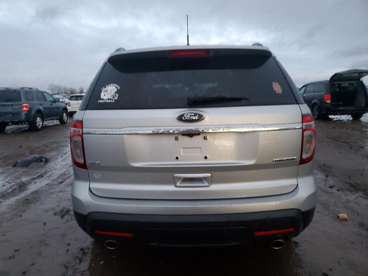 2015 Ford Explorer VIN 1FM5K7D82FGC23743 Copart auction photo, side / top/roof damage thumbnail 6