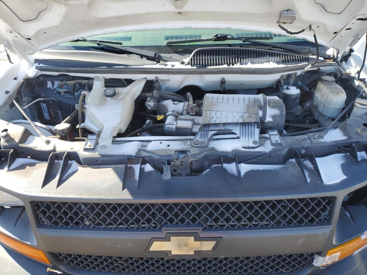 2014 Chevrolet Express VIN 1GCWGGFA9E1105801 Copart auction photo, front end damage thumbnail 13