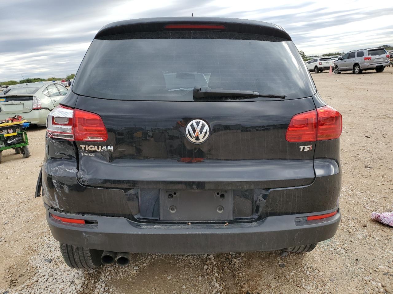 2018 Volkswagen Tiguan VIN WVGAV7AX9JK000087 Copart auction photo, front end / rear end damage thumbnail 6