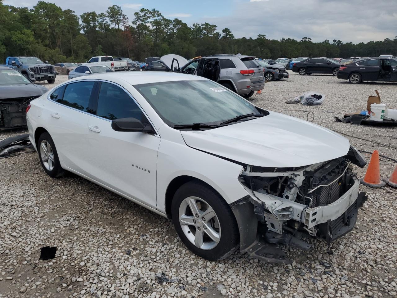 2019 Chevrolet Malibu VIN 1G1ZB5ST1KF228460 Copart auction photo, front end damage thumbnail 4