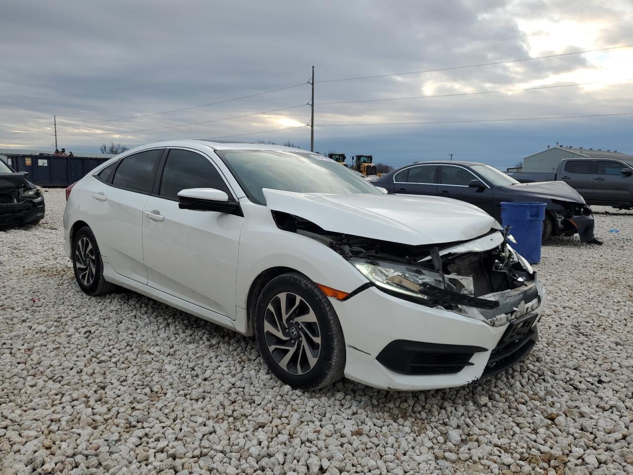 2018 Honda Civic VIN 19XFC2F7XJE007645 Copart auction photo, front end / minor dent/scratches damage thumbnail 4