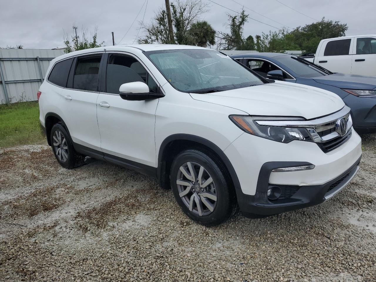 2020 Honda Pilot VIN 5FNYF5H35LB024507 Copart auction photo, water/flood damage thumbnail 4