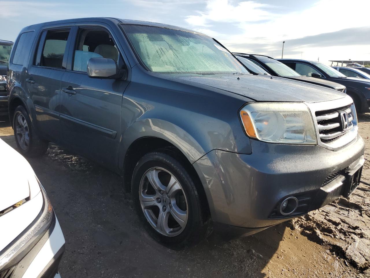 2013 Honda Pilot VIN 5FNYF3H4XDB001528 Copart auction photo, water/flood damage thumbnail 4