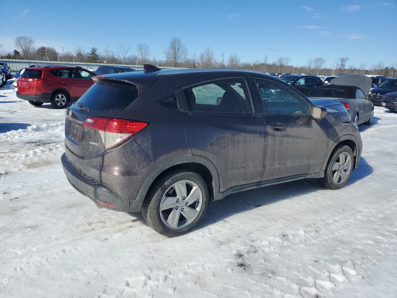 2019 Honda HR-V VIN 3CZRU6H7XKM717029 Copart auction photo, front end / minor dent/scratches damage thumbnail 3