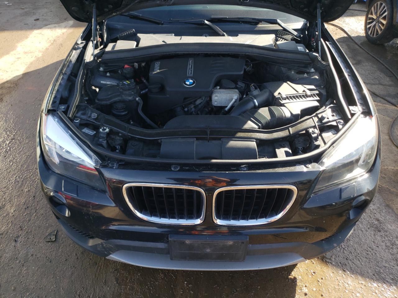 2014 BMW X1 VIN WBAVL1C59EVY19932 Copart auction photo, rear end / minor dent/scratches damage thumbnail 11