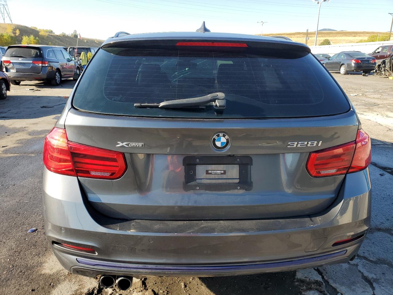2016 BMW 3er VIN WBA8G5C59GK442905 Copart auction photo, front end damage thumbnail 6