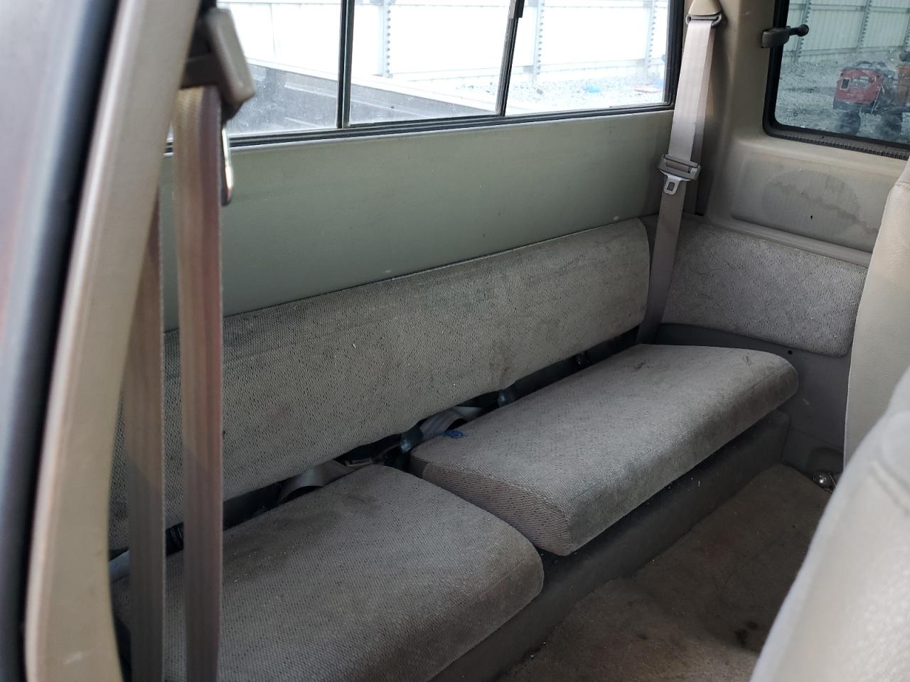 1995 Dodge Dakota VIN 1B7GL23X2SS369220 Copart auction photo, front end damage thumbnail 10