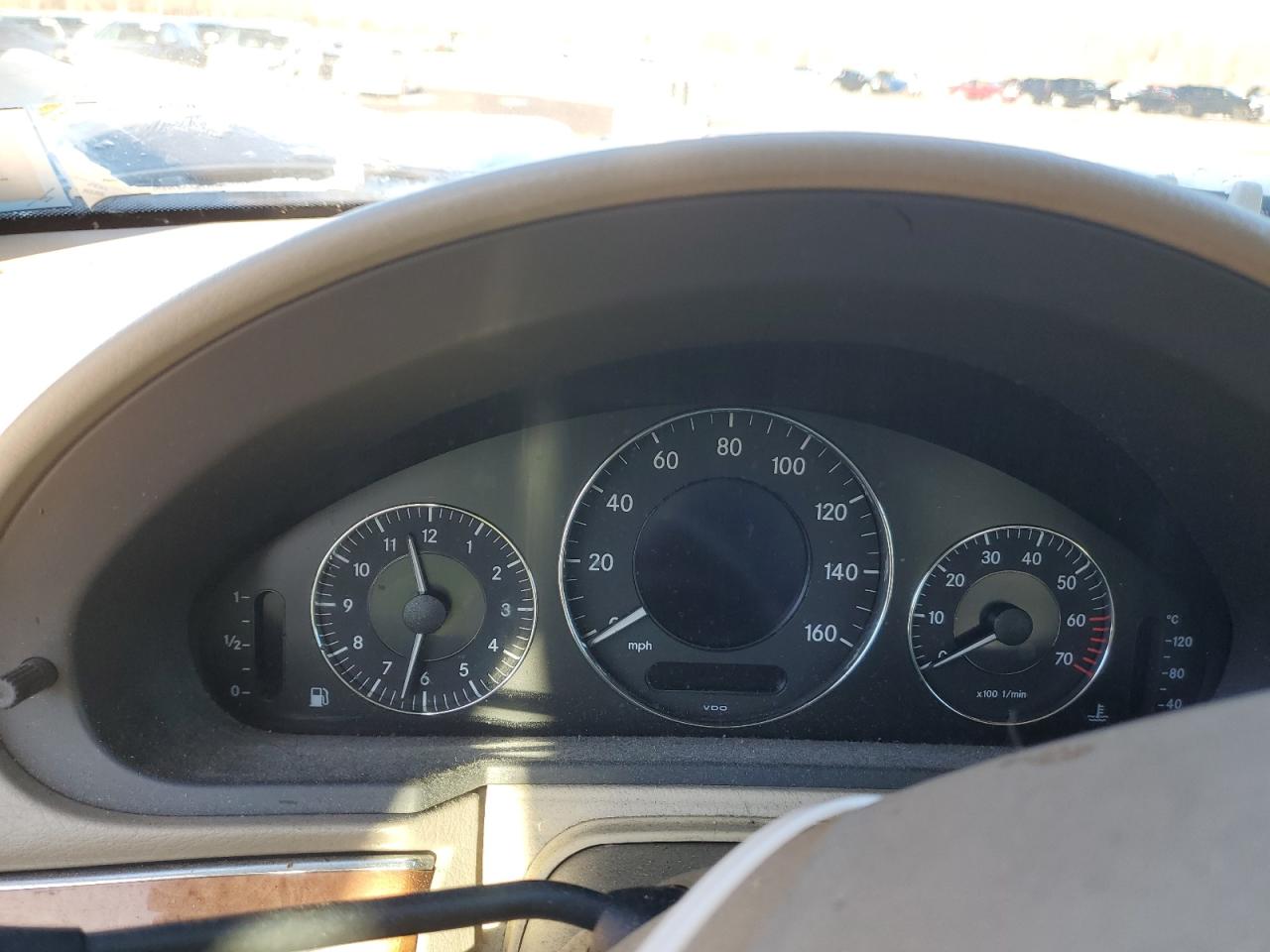 2004 Mercedes-Benz E-klasse VIN WDBUF82J84X121052 Copart auction photo, front end / minor dent/scratches damage thumbnail 9