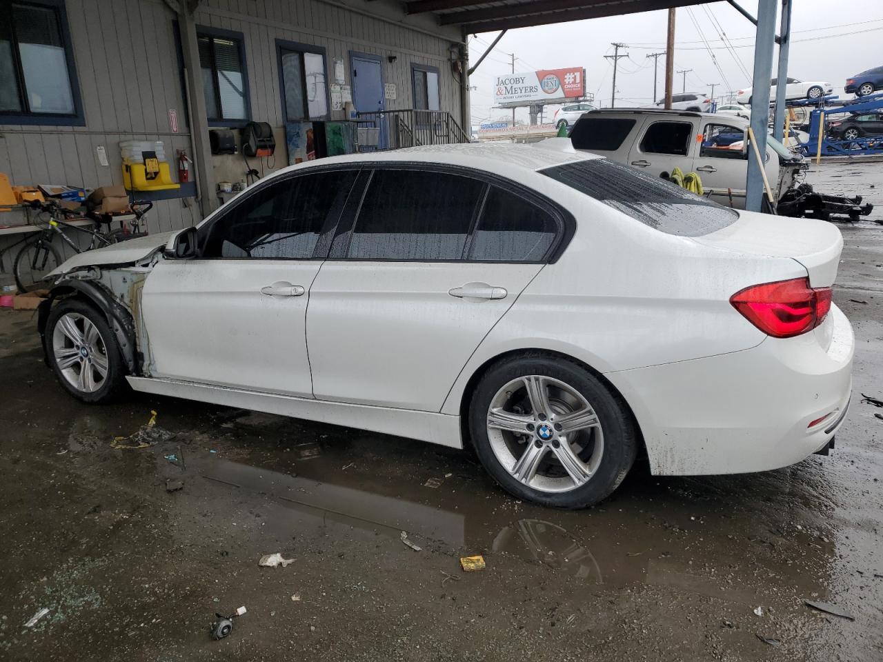 2016 BMW 3er VIN WBA8E9G59GNU28170 Copart auction photo, front end / side damage thumbnail 2