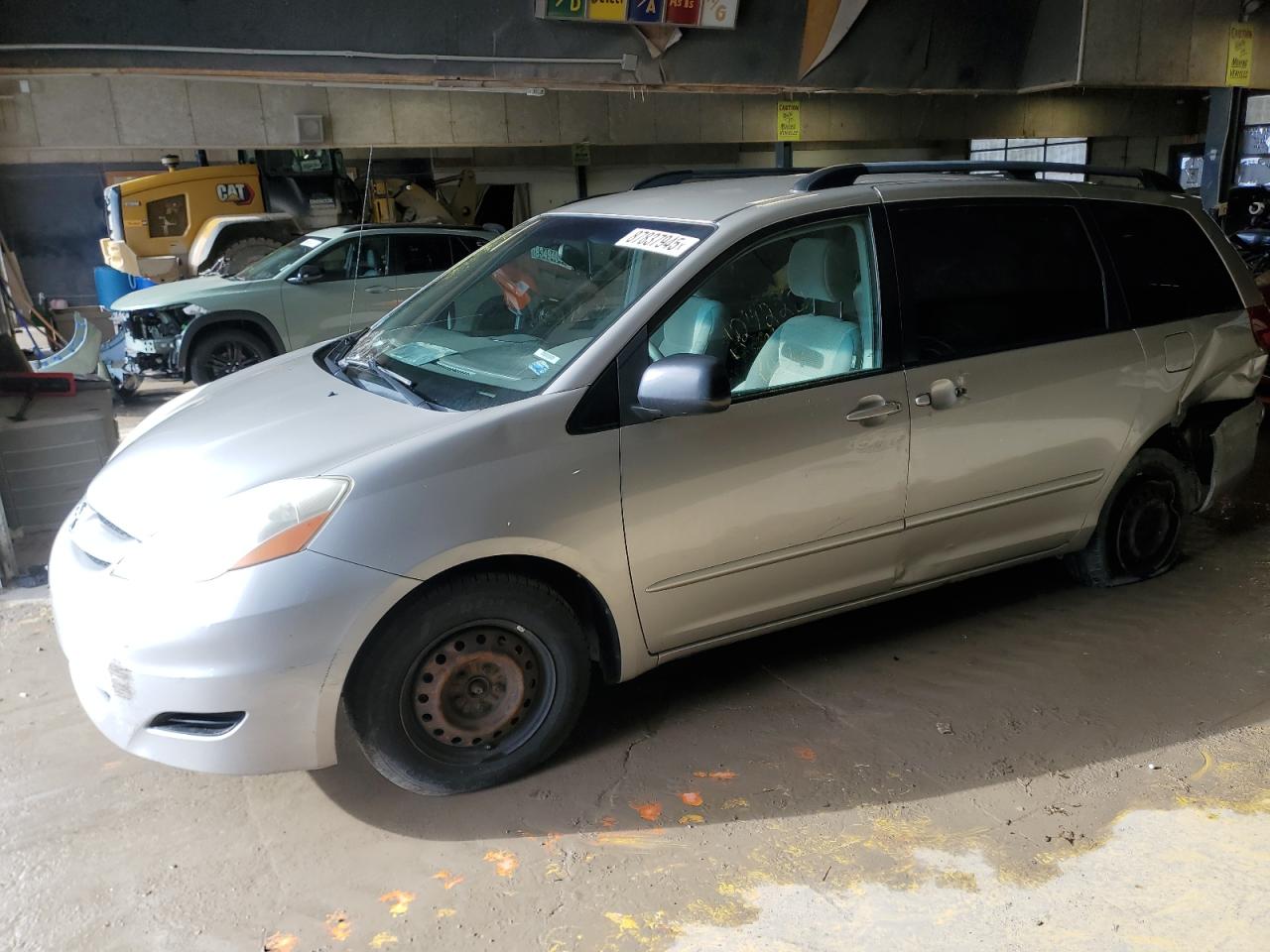 2009 Toyota Sienna VIN 5TDZK23C29S242284