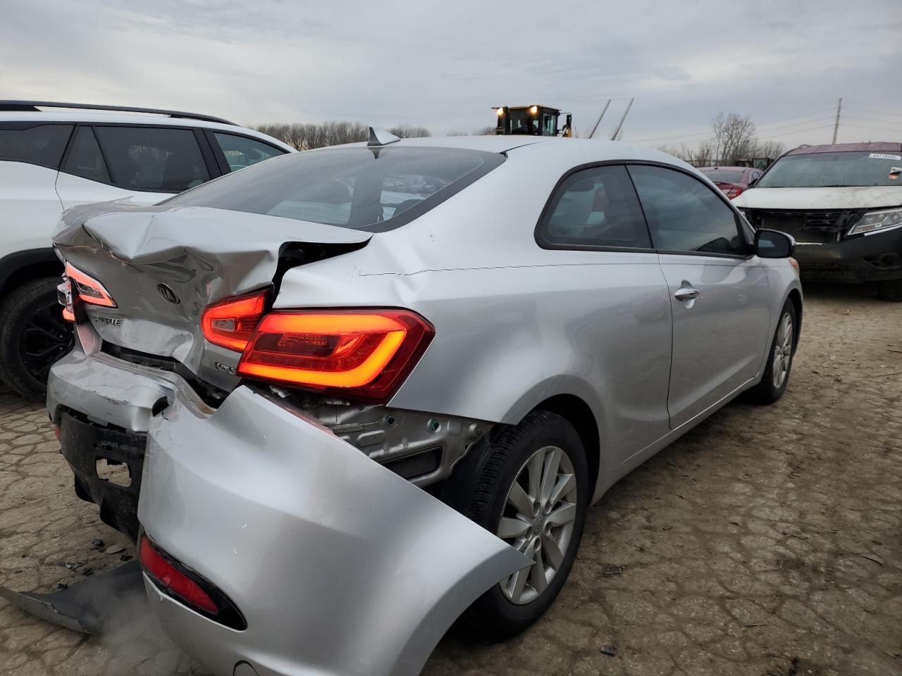 2015 KIA Forte VIN KNAFX6A85F5263428 Copart auction photo, rear end damage thumbnail 3