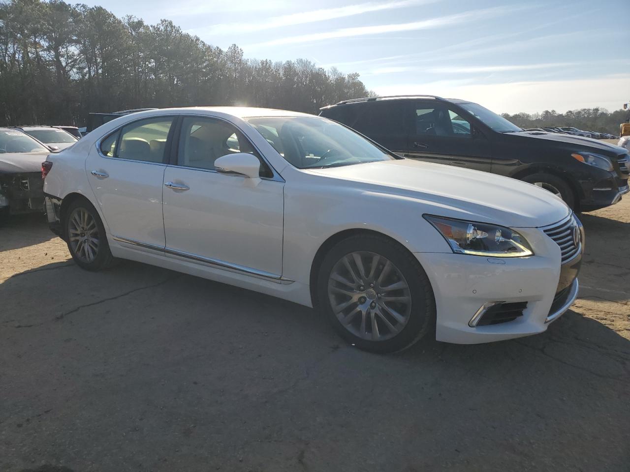 2013 Lexus LS VIN JTHBL5EF8D5122381 Copart auction photo, rear end damage thumbnail 4