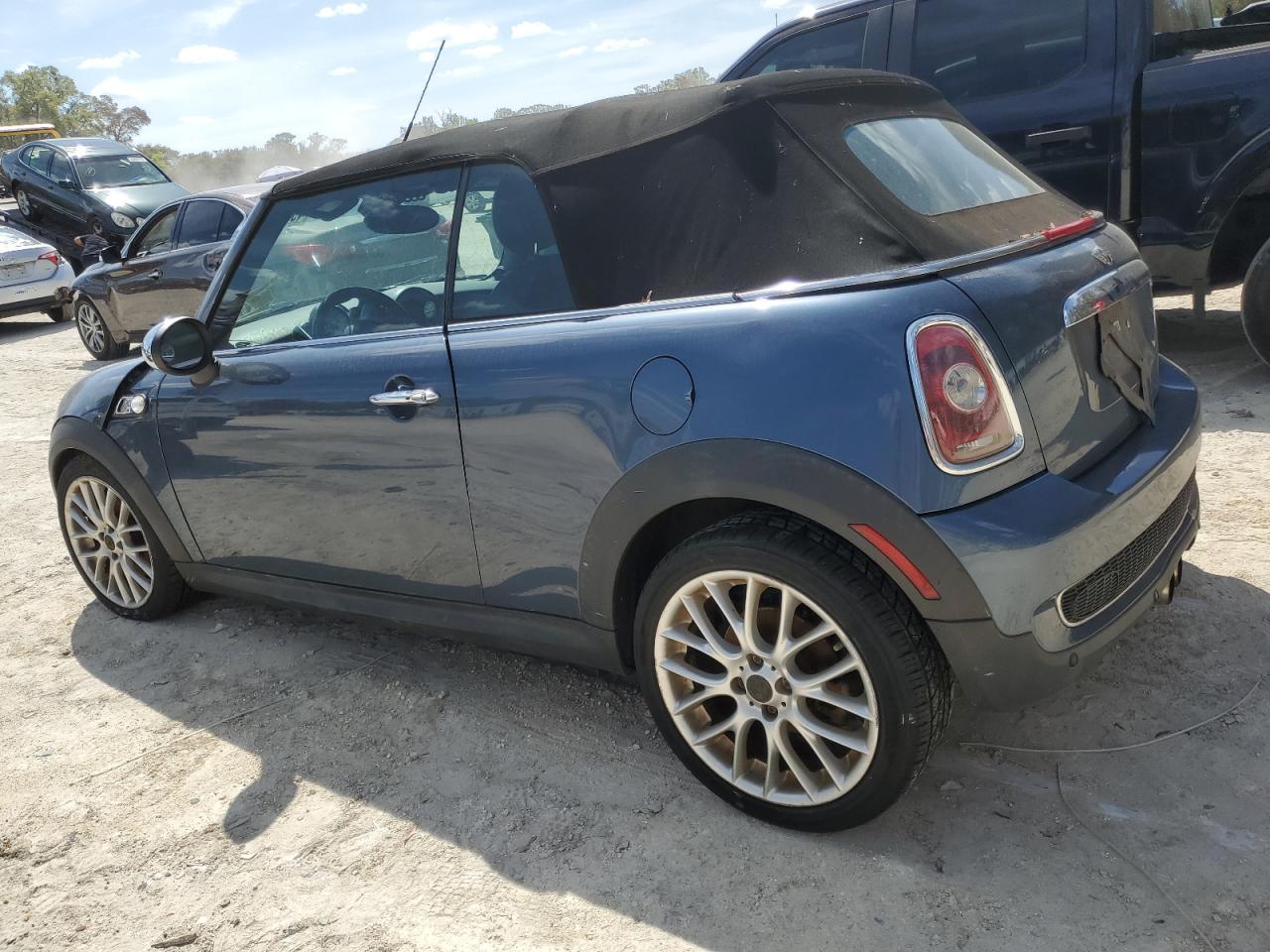 2010 MINI Cooper VIN WMWMS3C55ATY09138 Copart auction photo, front end / side damage thumbnail 2