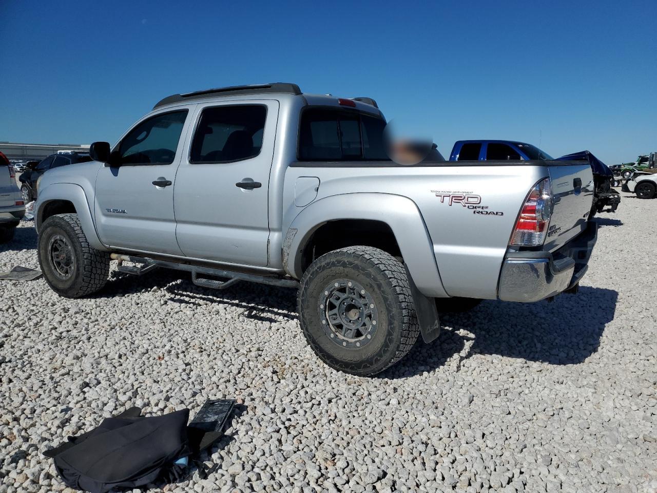 2009 Toyota Tacoma VIN 3TMLU42NX9M027735 Copart auction photo, minor dent/scratches damage thumbnail 2