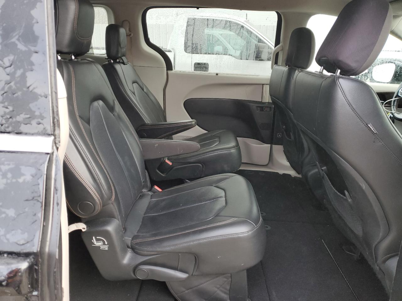2019 Chrysler Pacifica VIN 2C4RC1BG6KR625199 Copart auction photo, front end damage thumbnail 11