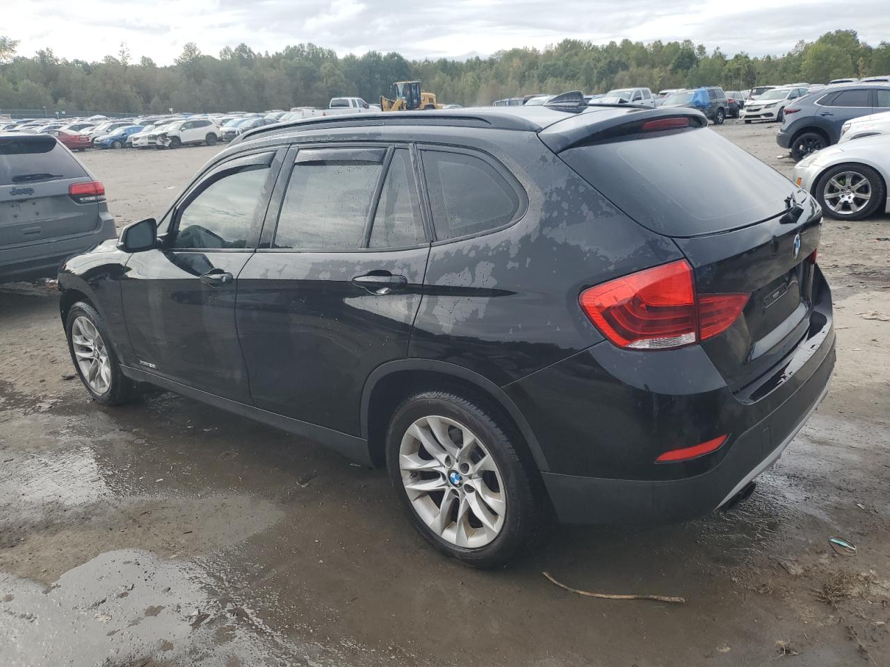 2015 BMW X1 VIN WBAVL1C58FVY39591 Copart auction photo, front end / undercarriage damage thumbnail 2