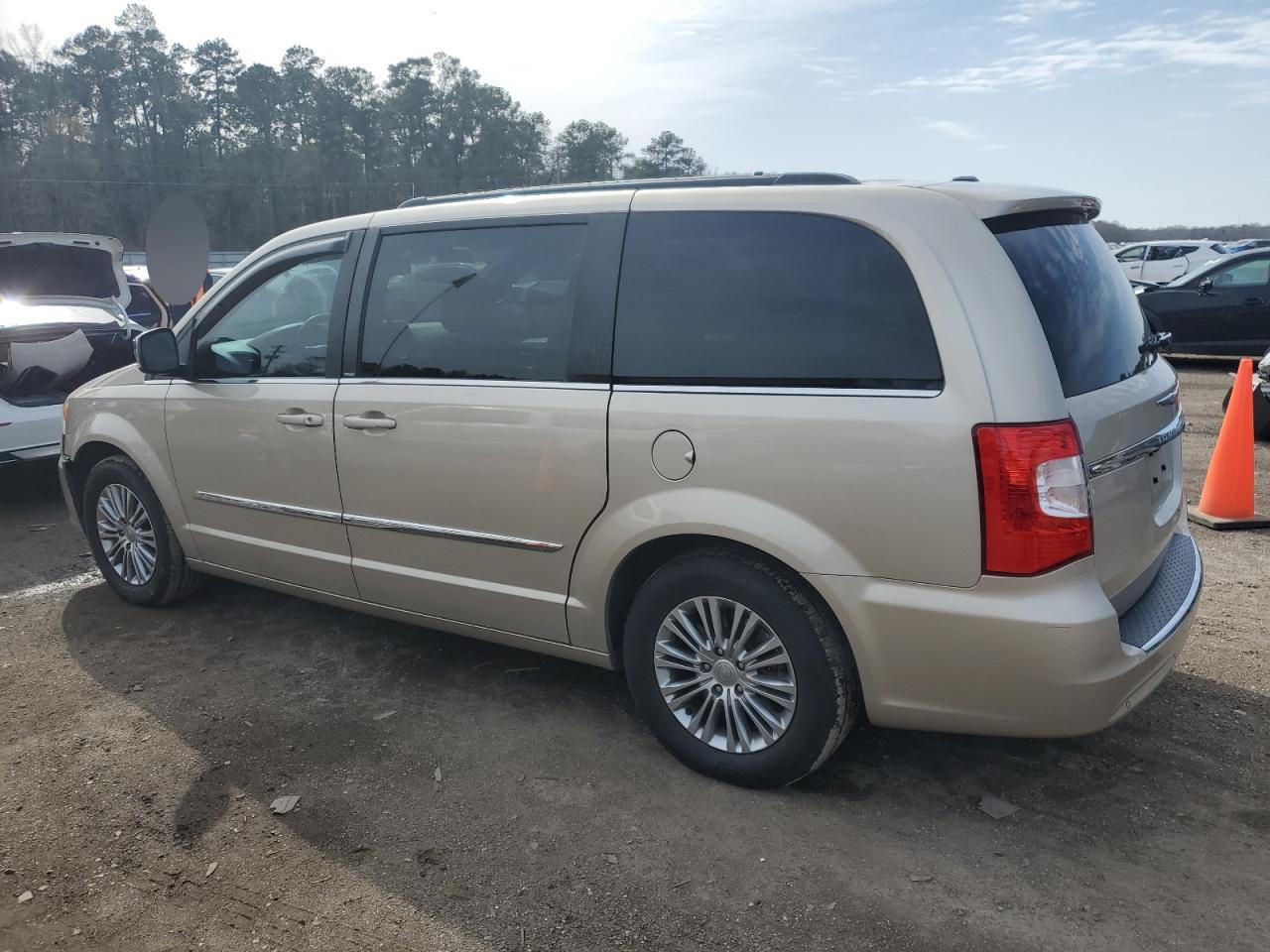 2013 Chrysler Town & Country VIN 2C4RC1CG8DR531794 Copart auction photo, front end damage thumbnail 2