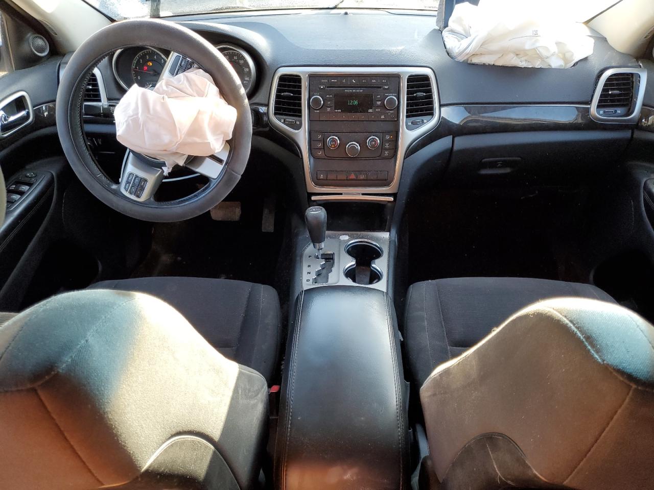 2012 Jeep Grand Cherokee VIN 1C4RJFAGXCC139865 Copart auction photo, front end / minor dent/scratches damage thumbnail 8