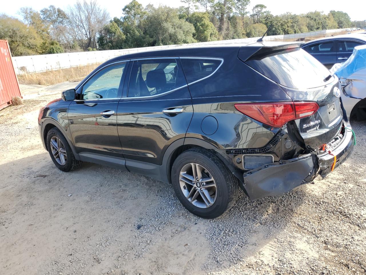 2018 Hyundai Santa Fe VIN 5NMZT3LB8JH087399 Copart auction photo, rear end / minor dent/scratches damage thumbnail 2