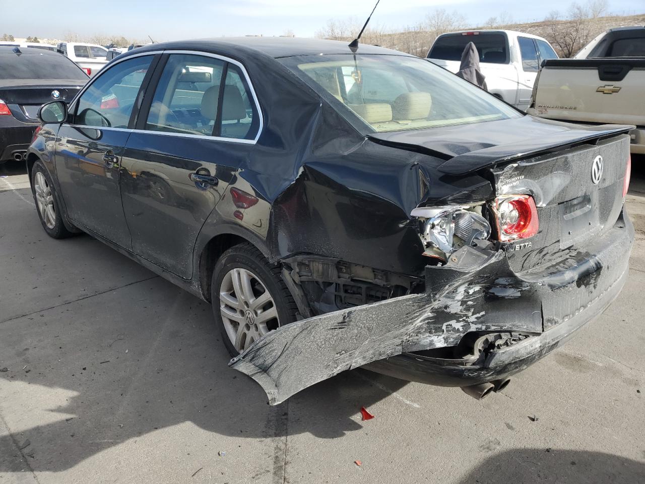 2007 Volkswagen Jetta VIN 3VWEF71K77M190736 Copart auction photo, rear end / minor dent/scratches damage thumbnail 2