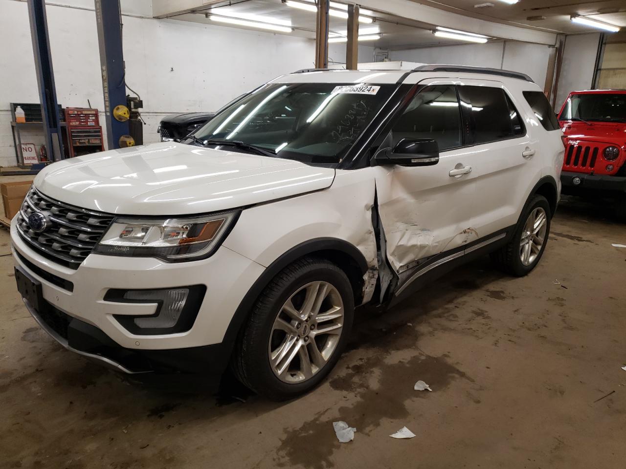 2016 Ford Explorer VIN 1FM5K8D85GGD28011