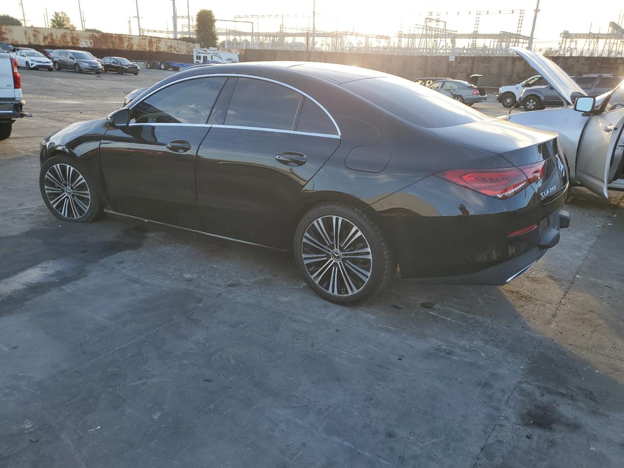 2021 Mercedes-Benz CLA-klasse VIN W1K5J4GB5MN221139 Copart auction photo, front end / minor dent/scratches damage thumbnail 2