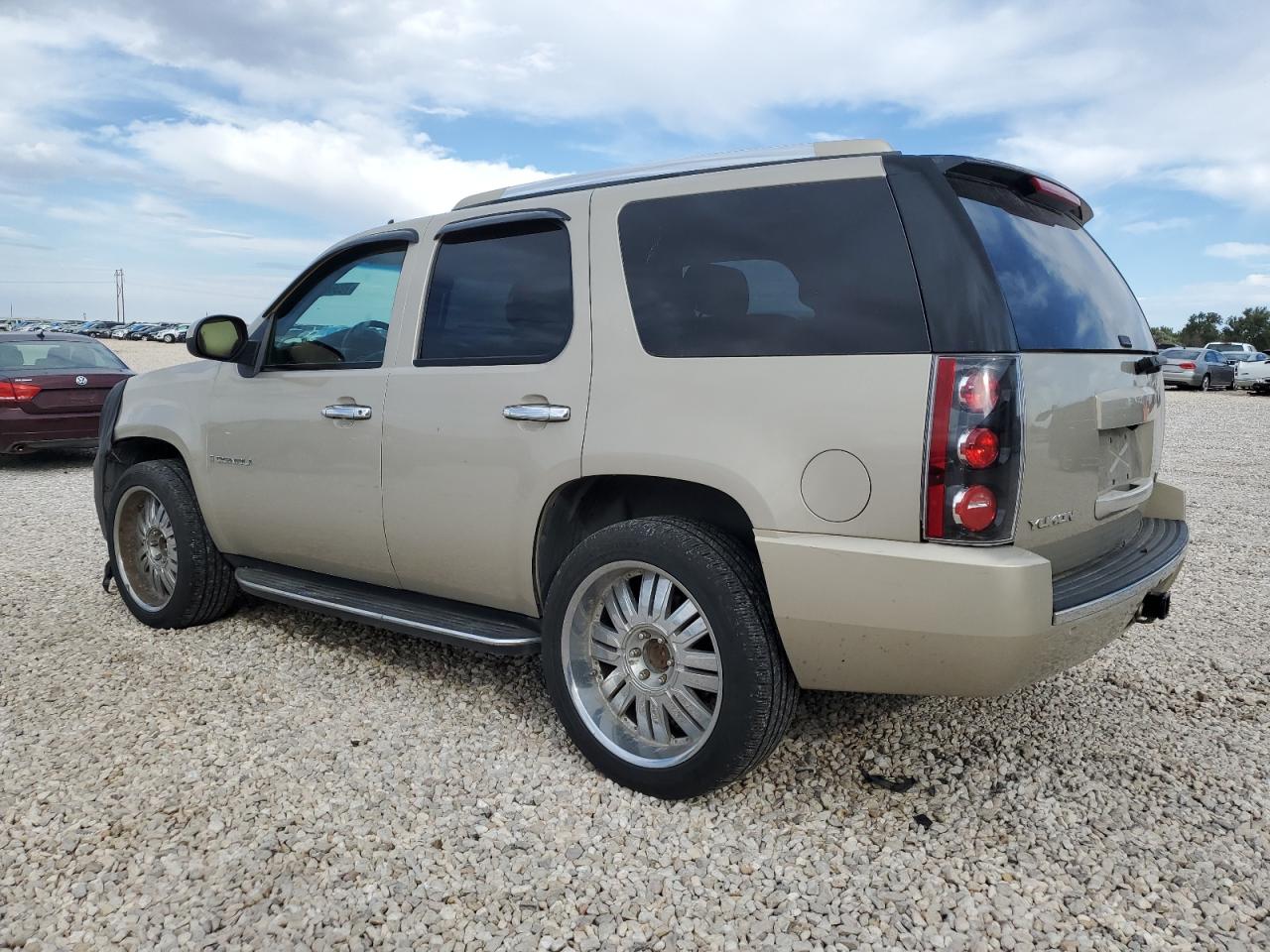 2007 GMC Yukon VIN 1GKFK63857J223510 Copart auction photo, mechanical / minor dent/scratches damage thumbnail 2