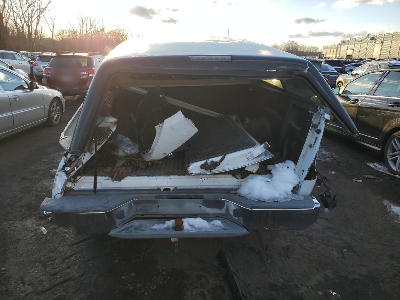 2009 Nissan Navara (Frontier) VIN 1N6AD06W49C425797 Copart auction photo, rear end / front end damage thumbnail 6