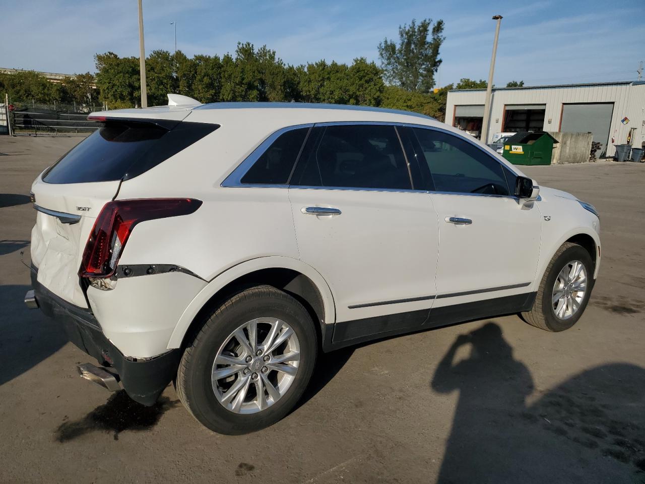 2022 Cadillac XT5 VIN 1GYKNAR49NZ118633 Copart auction photo, rear end damage thumbnail 3