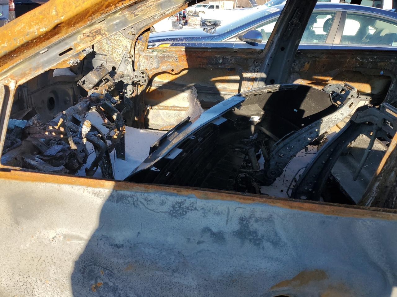 2019 KIA Sorento VIN 5XYPG4A36KG580748 Copart auction photo, burn damage thumbnail 7