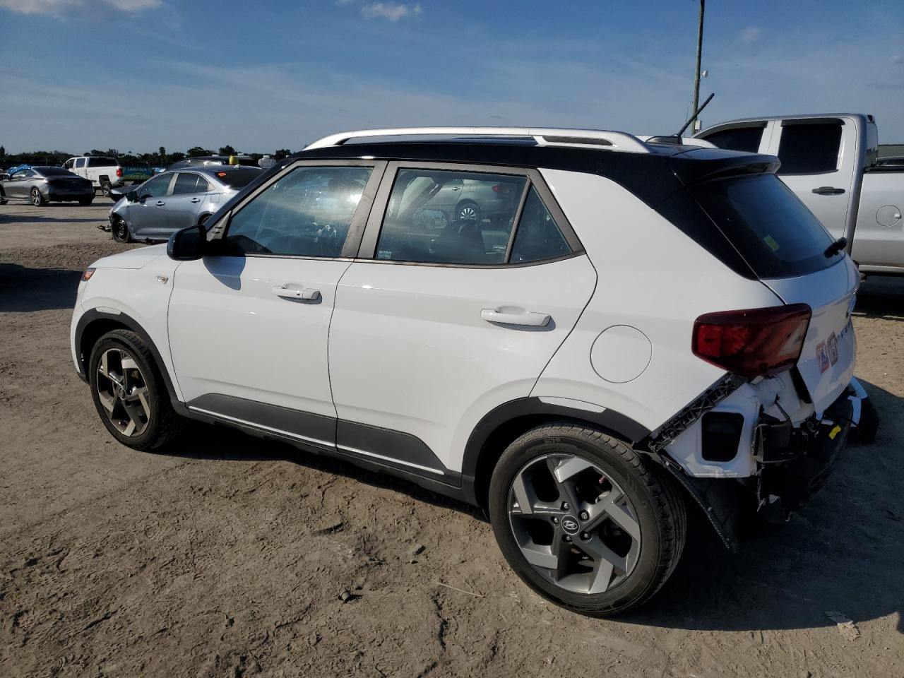 2023 Hyundai Venue VIN KMHRC8A39PU233279 Copart auction photo, rear end / side damage thumbnail 2