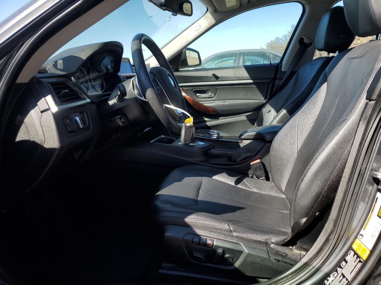 2015 BMW 3er VIN WBA3X5C53FD560283 Copart auction photo, front end / minor dent/scratches damage thumbnail 7
