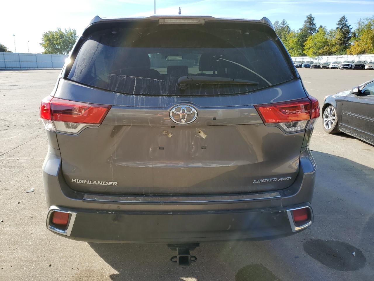 2019 Toyota Highlander VIN 5TDDZRFH0KS923622 Copart auction photo, front end / undercarriage damage thumbnail 6