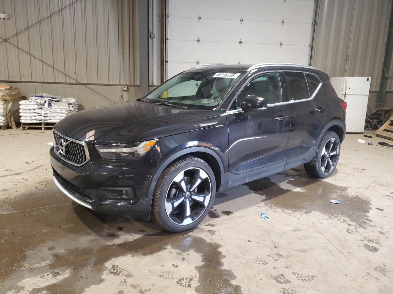 2019 Volvo XC40 VIN YV4162UL4K2110329