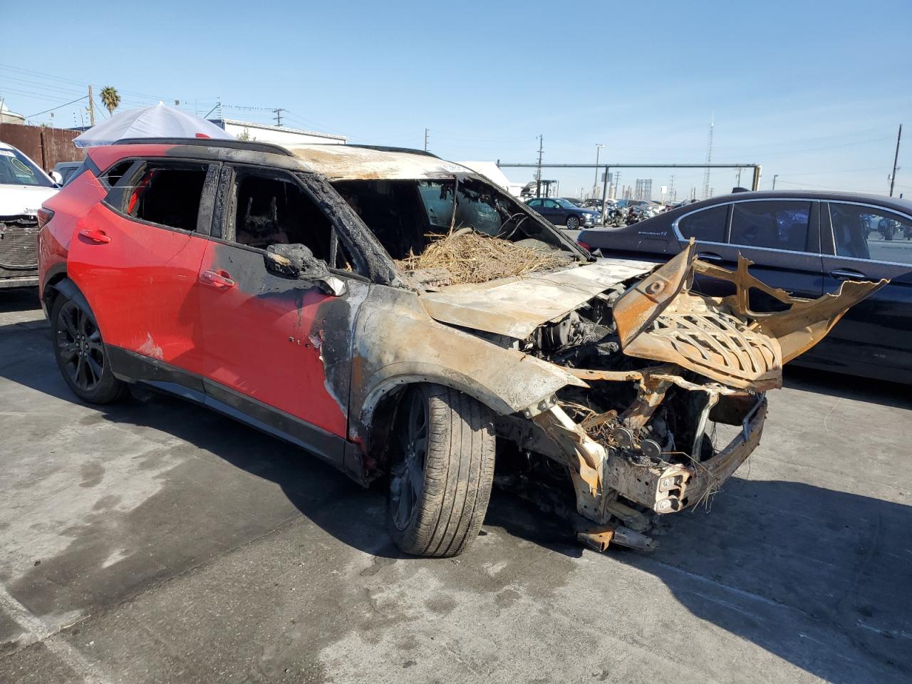 2021 Chevrolet Blazer VIN 3GNKBERS2MS548351 Copart auction photo, burn damage thumbnail 4