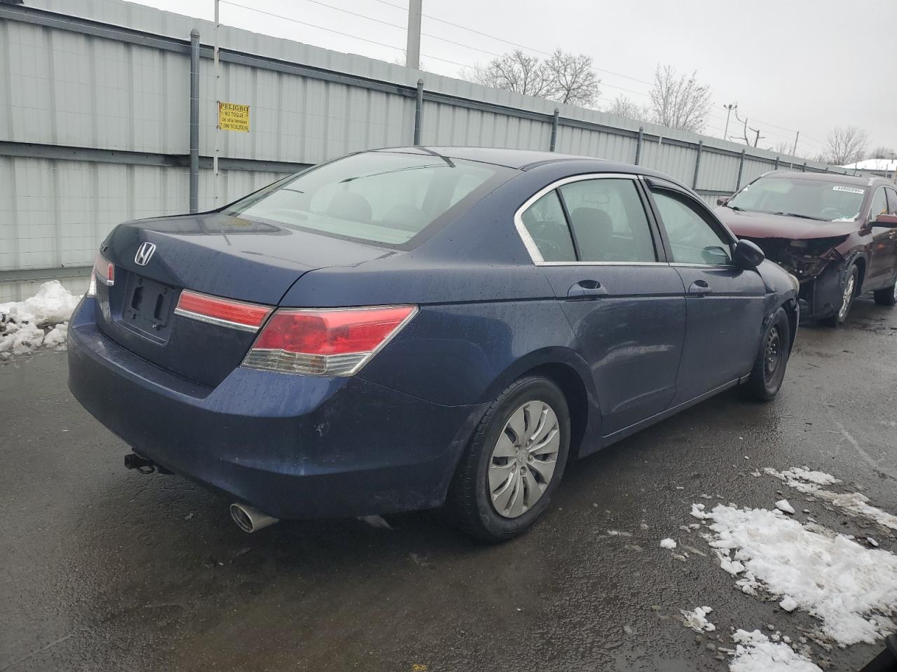 2011 Honda Accord VIN 1HGCP2F33BA037676 Copart auction photo, front end damage thumbnail 3